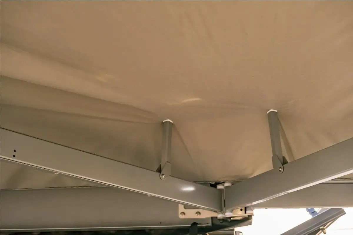 Alu-Cab 180 Degree Shadow Awning Driver Side