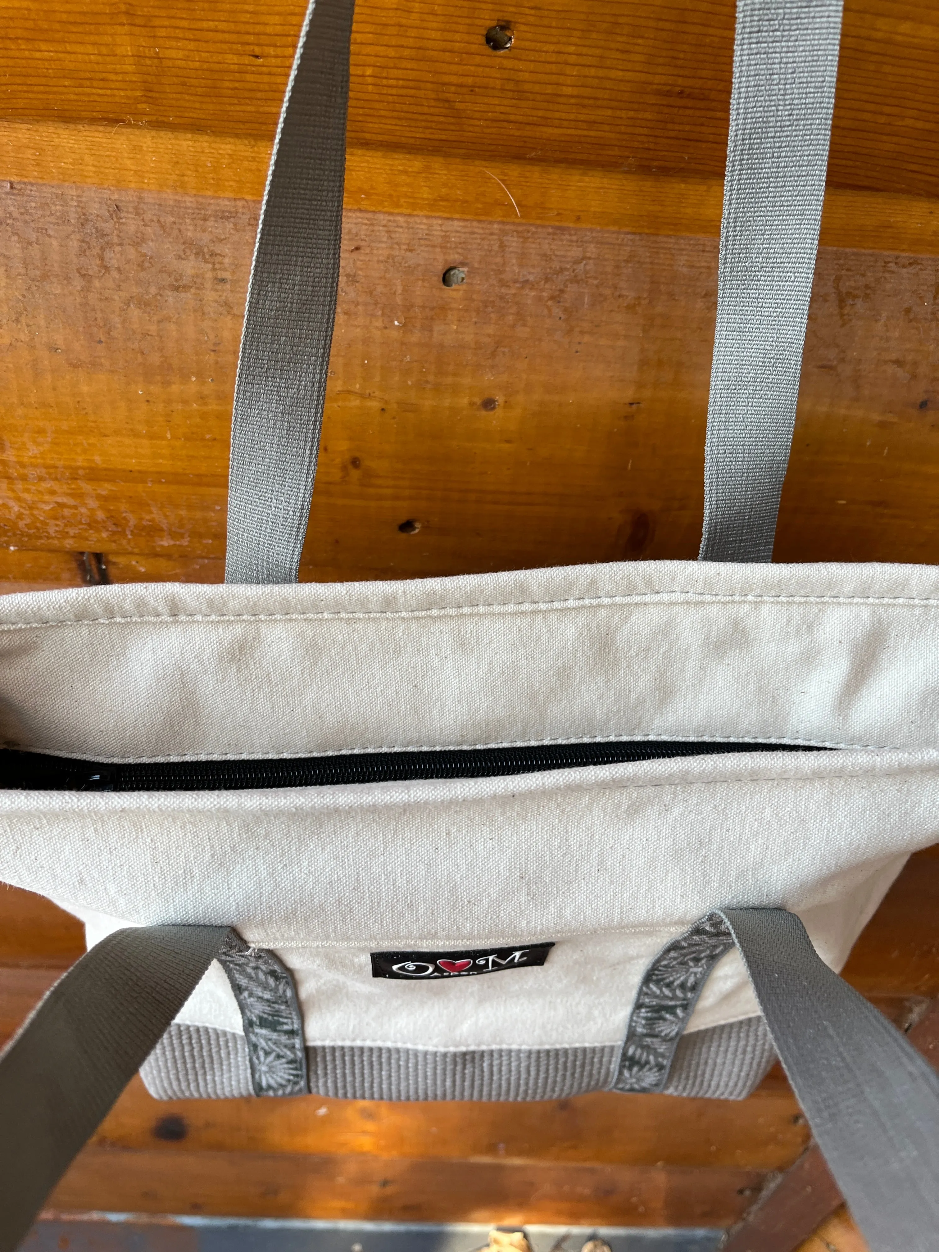 Canvas Zip Tote-Gray