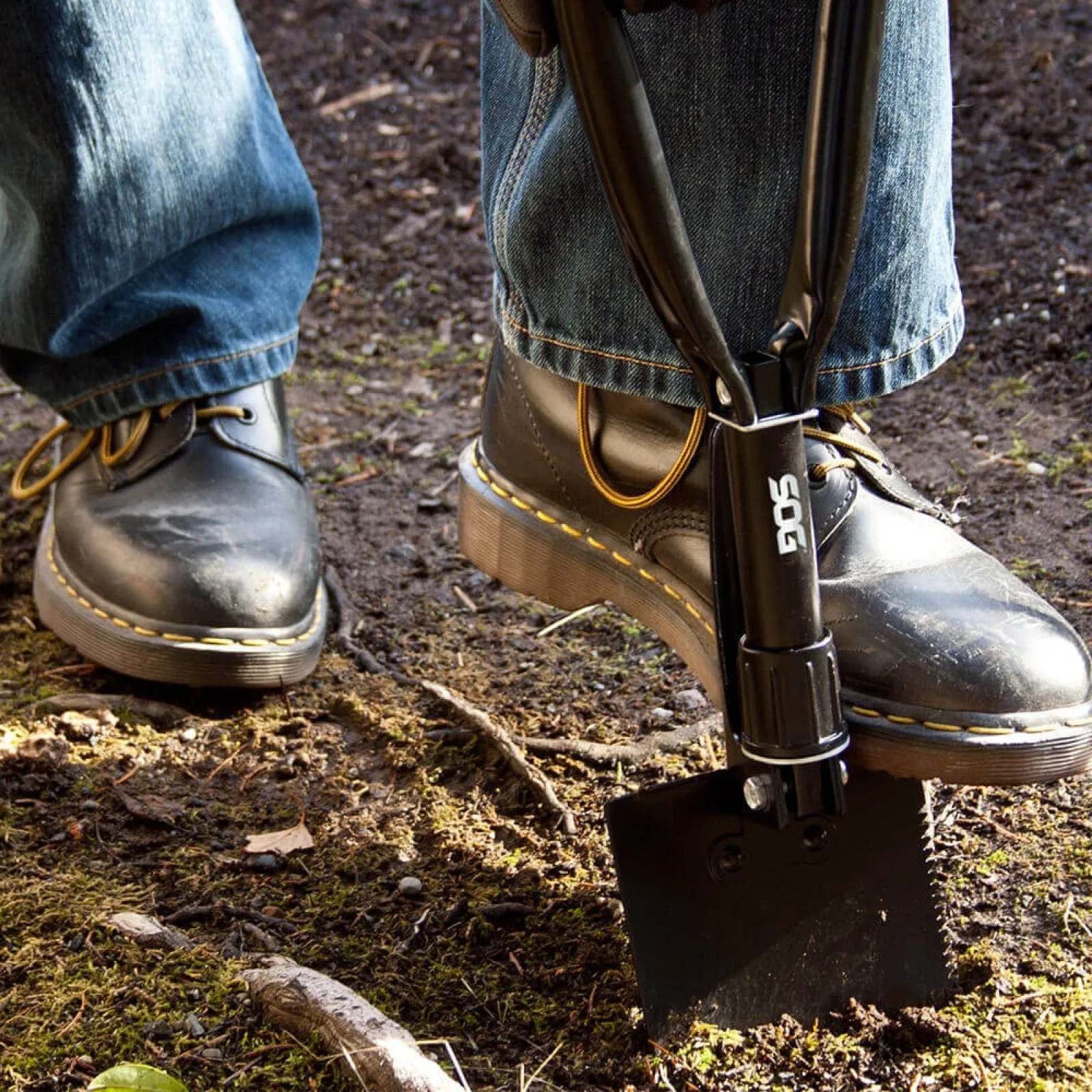 Entrenching Tool